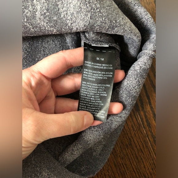 WhiteHouseBlackMarket Women’s M Jacquard Sweater Sheath Gray Midi Dress - NWT!! - Picture 7 of 11